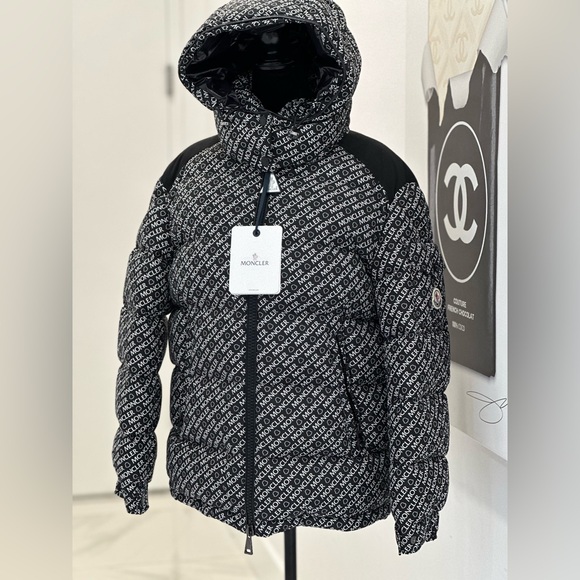 MONCLER JACKET MAIRE GIUBBOTTO - Picture 1 of 13